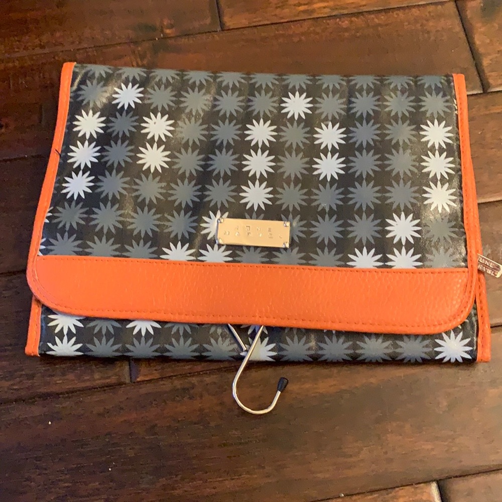 Jane Marvel Hanging Toiletry Bag *MISSING inner bag*